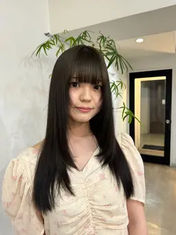 《レイヤーカット限定＆平日限定＆期間限定》簡単にスタイリングできる♡レイヤーcut