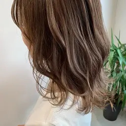 ブリーチハイライトWカラー+3step トリートメント🦓✨