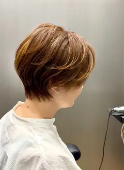 くびれショート+デジタルパーマ