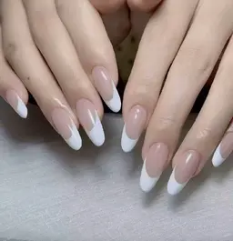 フレンチネイル