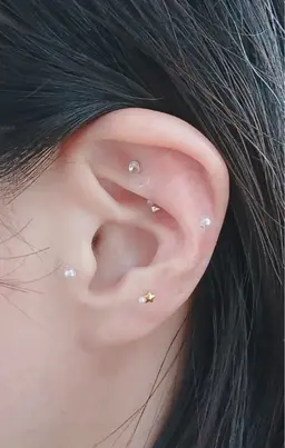 【セット割でお得】ラッシュリフト&耳ツボジュエリー(10粒)💎