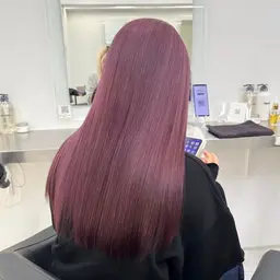 【💗初回限定価格💗】ケアブリーチによるリタッチ➕オンカラー➕オリジナルトリートメント🥀✨