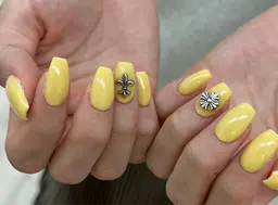 💅【再来　土日祝日の方】美フォルム込み　ハンドワンカラー，ラメグラ、400色以上から選べます❣️