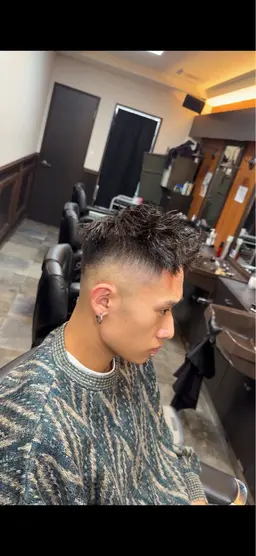 スキンフェード×ツイストパーマ