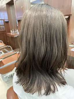 【うるツヤカラー🌈】　カット+カラー✂︎