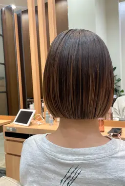 ボブカット👩‍🦰 お客様に似合わせたボブを提案します️🫧（トリートメント付き）