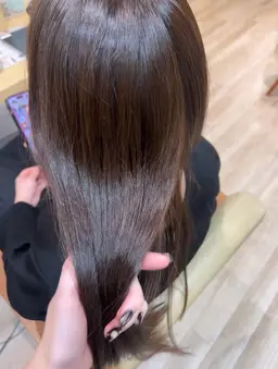 【透明感カラー🧚🏻️】カット+イルミナカラー+Aujua高保湿トリートメント+marbb(マイクロバブル)