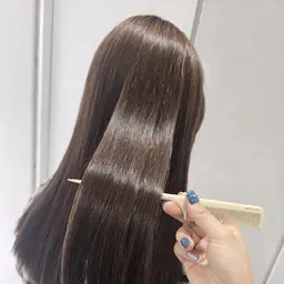 高発色（ｱﾃﾞｨｸｼｰ等）カラー&4stepｹﾗﾁﾝトリートメント