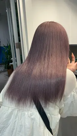 予約リクエストのみ🍓🪄ケアブリーチ+カラー+𝐀𝐮𝐣𝐮𝐚3stepトリートメント🪄