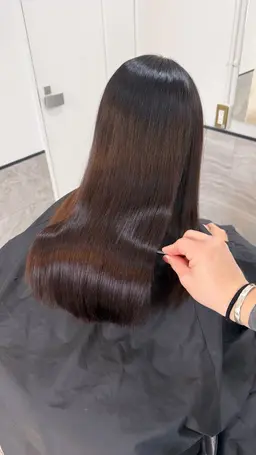 【今話題の🌟】カット➕高級💎髪質改善オベリクストリートメント✨