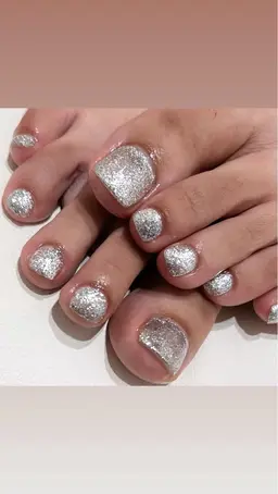 ラメグラデーションフットネイル(オフ500円)