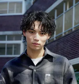 メンズカット+波巻きスパイラルパーマ           ¥2500