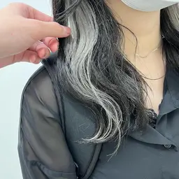 【🌈大人気イヤリングカラー🌈】ケアブリーチ込ダブルカラー+ツヤツヤ髪質改善トリートメント✨✨