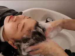 シュワシュワと頭皮スッキリ✨炭酸10分スパ💆🏻‍♀️(シャンプー･スタイリング込み)