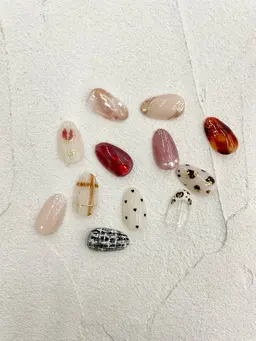 ✨11月限定✨【オフあり】初回オフ無料🤍ハンドワンポイント🍓パラジェル変更🙆🏻‍♀️武蔵小金井