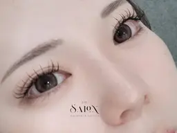 初回オフ無料❣️モチ◎LEDフラットラッシュ100本︎🫶🏻‎💗ナチュラルエクステ︎🤍