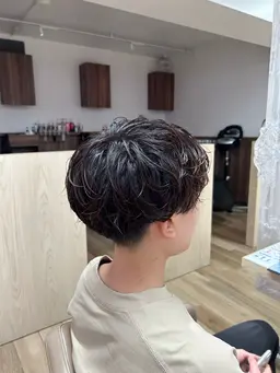 【⬅️画像のスタイルにさせてくれる方限定】⭐️👦🏻カット＋ベーシックパーマ👦🏻⭐️