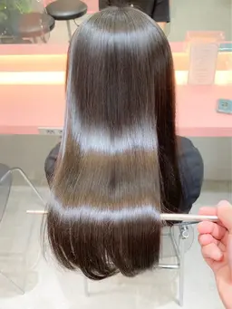 艶髪縮毛矯正✨サラサラストレートに✨
