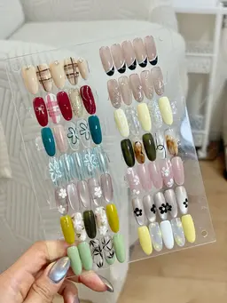 ⭐️定額コース　Ａ♡⭐️ オフなし🌟色変更可能🉑　長さだし10本追加2500円