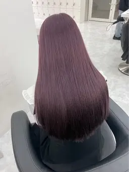 【🥀期間限定価格🥀】発色のいい暖色🤍ワンカラー➕トレンドの動きのあるヘア🤍カット➕サラ艶になれる🤍縮毛矯正🤍