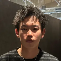 【人気No.2】メンズ骨格補正カット➕ショートパーマ➕2stepトリートメント
