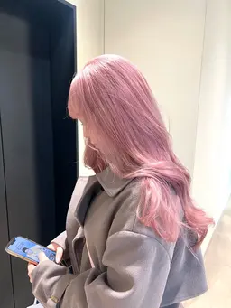 【🍓新規限定🍓】ケアブリーチ付きトリプルカラー➕ヒアルロン酸トリートメント➕コテ巻き🍓･:*+.
