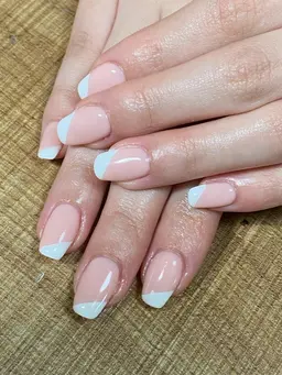 【ハンド】ワンカラーベース🩵フレンチ🩵ラメグラ