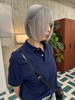 🤍ホワイト系・シルバー系カラーにされたい方にオススメ🤍ブリーチ2回➕オンカラー➕ケアトリートメント✨❄️⛄️🩶