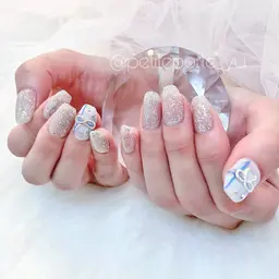 【 他店自店オフ込🌟 】ダメージケアワンカラーorラメグラ+持ち込み2本アート💅🏻💖パーツ付け放題🌈💎✨