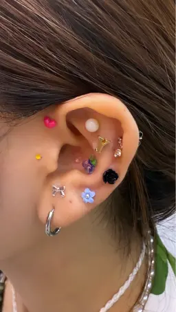 👂耳ツボジュエリー💎【片耳5粒・両耳10粒まで】パーツ多数!!