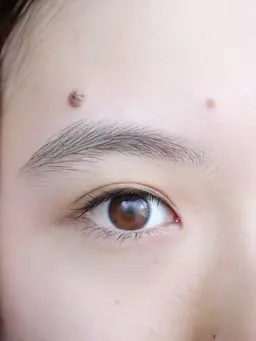 【眉毛スタイリング】 撮影OKな方♪最低1ヶ月はお手入れされていない方限定。男性も歓迎♪