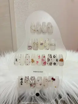 ワンカラー×2本アート