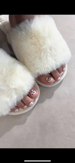 【オフなし】ワンカラーフットネイル🍒