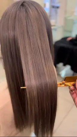 🥇早い者勝ち🥇“冬服に映える”レディースカット✖️似合わせ艶カラー✖️Aujuaトリートメント