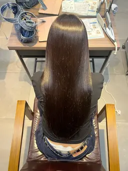 🕊縮毛矯正🕊（M+￥1100/L+￥2200）シャンプー込🫧酸性ストレートにも変更🉑