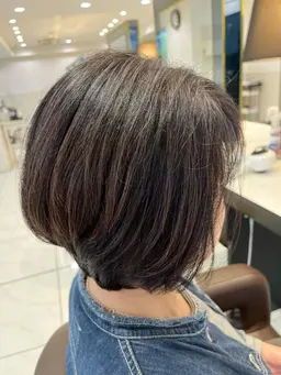 ヘアマニキュアとCDカットシャンプー