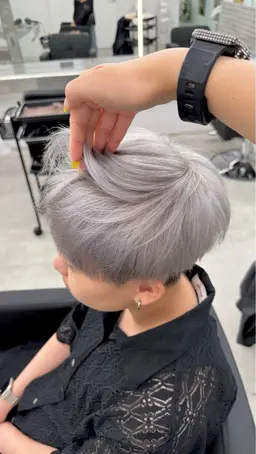 【2bleach】🇰🇷韓国風🇰🇷ケアブリーチ+ワンカラー+髪質改善ウルトワトリートメント💫💫