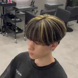 ［✨ミニモ限定クーポン✨］メンズカット+ハイライト+スタイリング込み🔥