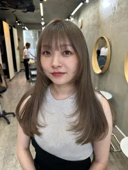 🥀平日夜20:00​〜​、土曜夜19:00​〜​　レイヤーカット💇🏼‍♀️※20歳​〜​26歳までの女性限定