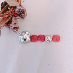 フット　親指埋め尽くし＋ワンカラー 　オフなし　（オフあり＋1100円​〜​）　※＋770円で薬指2本プラス🉑