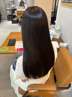 【U24】酸性ストレート（縮毛矯正）➕カット🌿シャキッとならずに自然な仕上がりに✨
