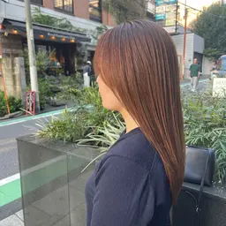 木曜日限定クーポン🌷カラー＋贅沢ツーステップトリートメント🫧