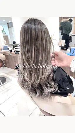 可愛く巻き上げ♡お出かけヘアセット