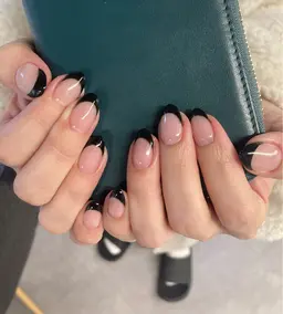 オフなし/フレンチジェルネイル
