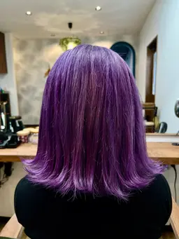 【歴10年以上のベテランスタイリストが担当で安心!カット+ブリーチ+カラー+艶髪トリートメント¥26000→¥18000