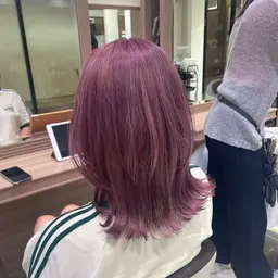 《ケアメニュー》カット➕全体ケアブリーチ➕ケアカラー➕トリートメント💎✨