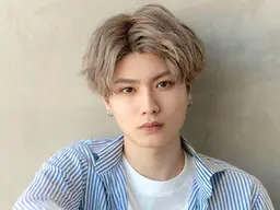 【🎾残り3名🎾】骨格矯正メンズカット✂️＋メンズケアブリーチカラー🌈+髪質改善トリートメント🫧