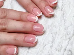 ハンド練習モデル募集中💅【他店オフあり】 フレンチ🌿お好きなカラーお選び頂けます✨(⚠クリアベースのみ)
