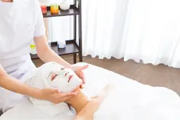 究極の超美白◎【美白＋頭蓋骨小顔矯正】くすみ・たるみ改善