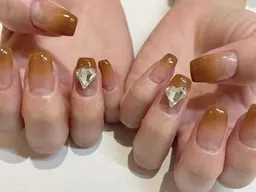 オフなし🩵シンプルビジューorパーツネイル